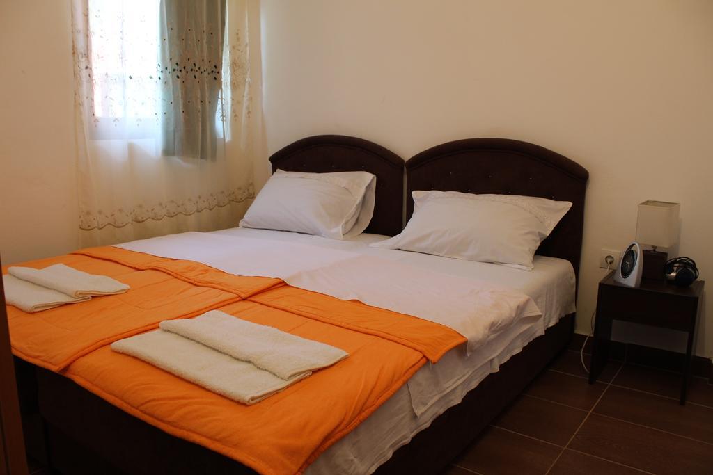Apartments Olga Virpazar Esterno foto