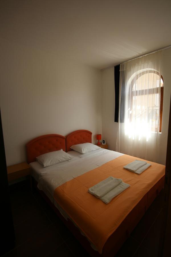 Apartments Olga Virpazar Esterno foto
