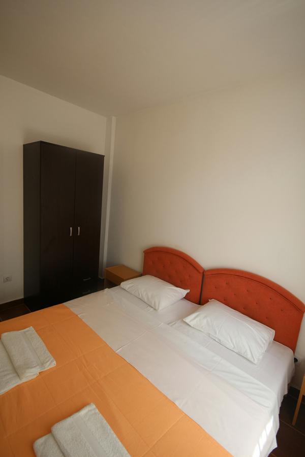 Apartments Olga Virpazar Esterno foto